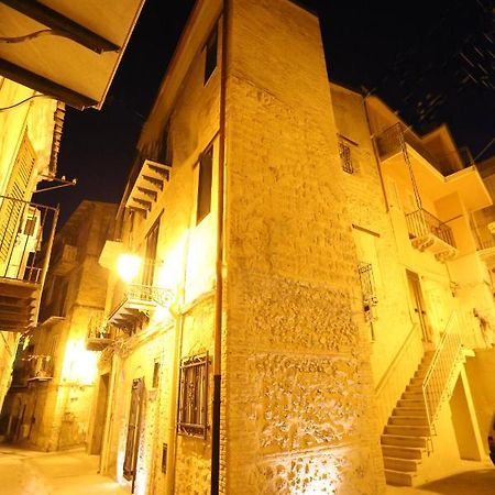 Antica Dimora Dell'Ammiraglio Licata Exterior foto