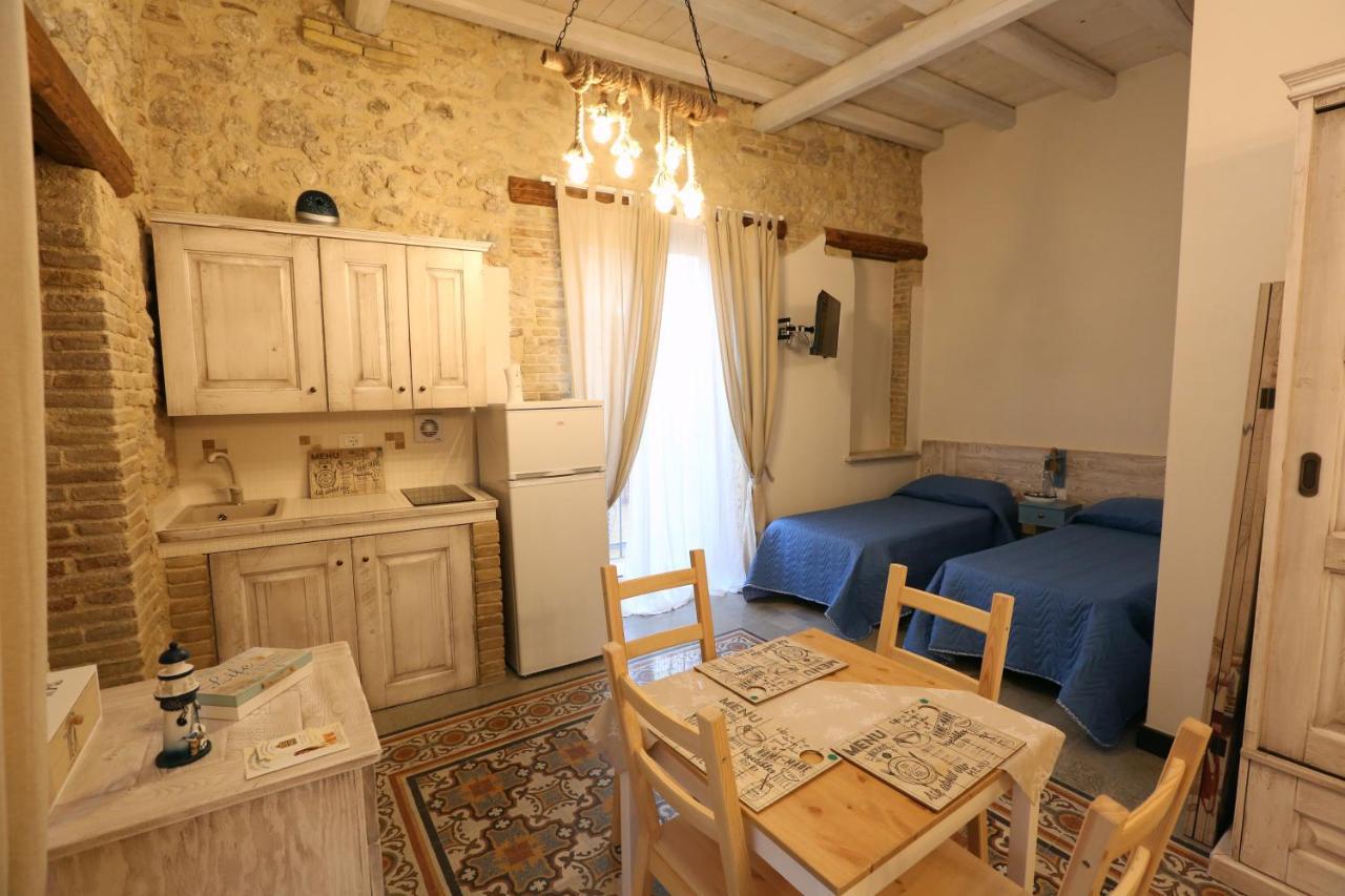 Antica Dimora Dell'Ammiraglio Licata Exterior foto