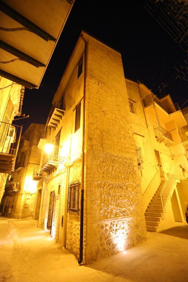 Antica Dimora Dell'Ammiraglio Licata Exterior foto